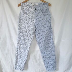 Hollister Blue and White Two-toned Floral Ultra High-Rise Pants in Size S